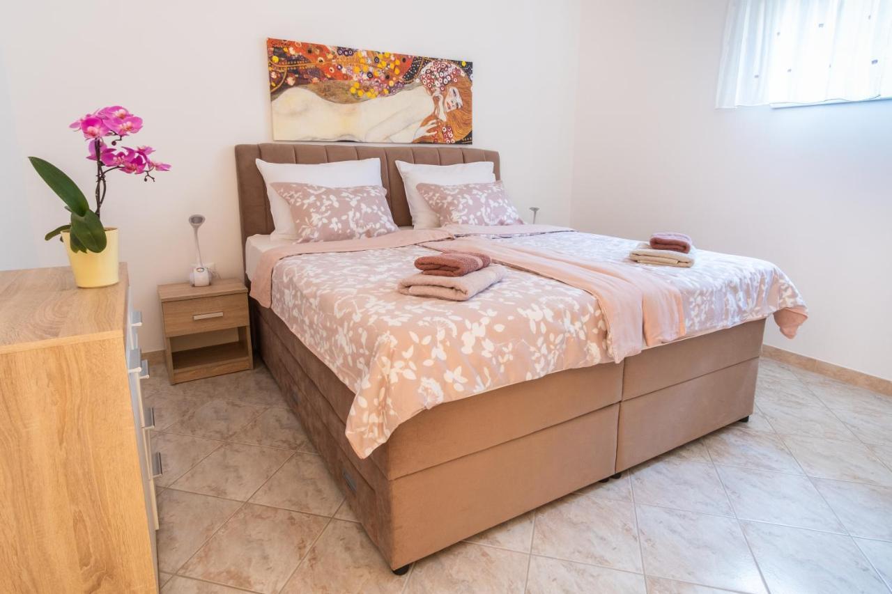 Apartmani Jolly Porec: Blizu Centra I Mora מראה חיצוני תמונה